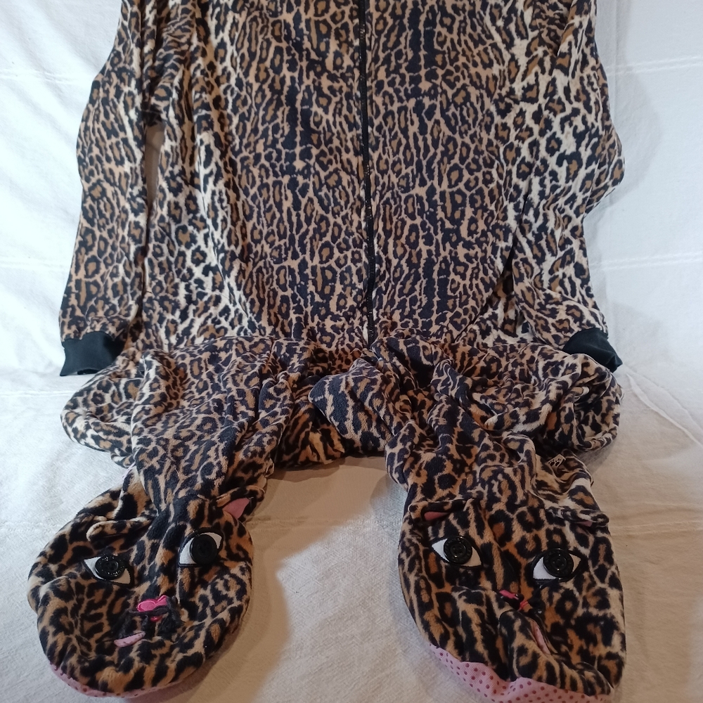NICK & NORA LEOPARD PRINT W/ KITTY BOOTIES FOOTED ONE PIECE